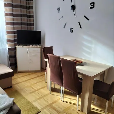 Ada Apartment